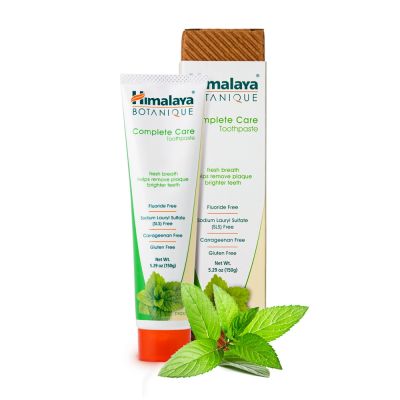 Himalaya Complete Care Toothpaste simply peppermint